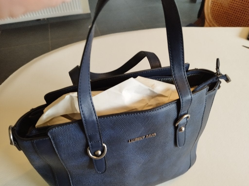 Sac femme -Laurent David -NEUF, Bijoux, Sacs & Beauté, Enlèvement, Neuf, Bleu, Sac à main