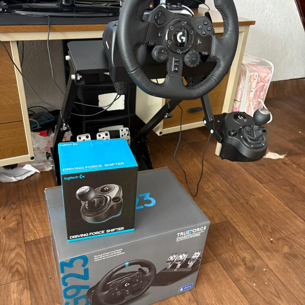 Logitech stuur met shifter en doos, Ophalen, Gebruikt, Stuur of Pedalen, PlayStation 4