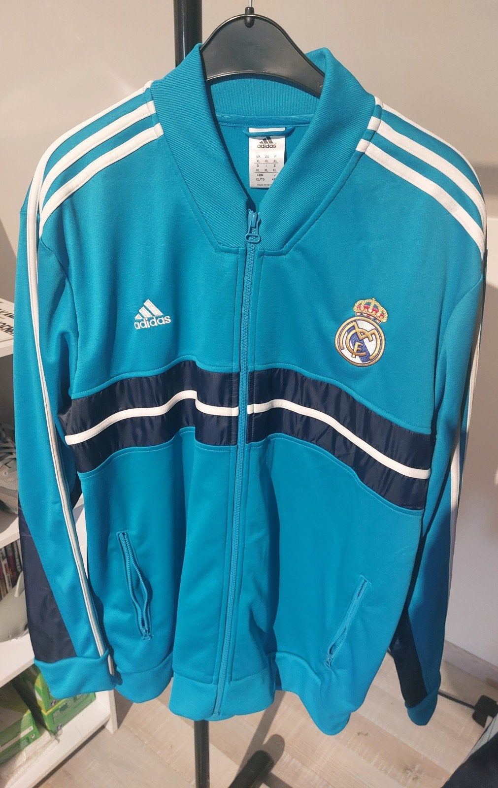 Real Madrid XL TrainingsVest Nooit Gedragen, Vêtements | Hommes, Vêtements de sport, Taille 56/58 (XL), Comme neuf, Bleu, Enlèvement