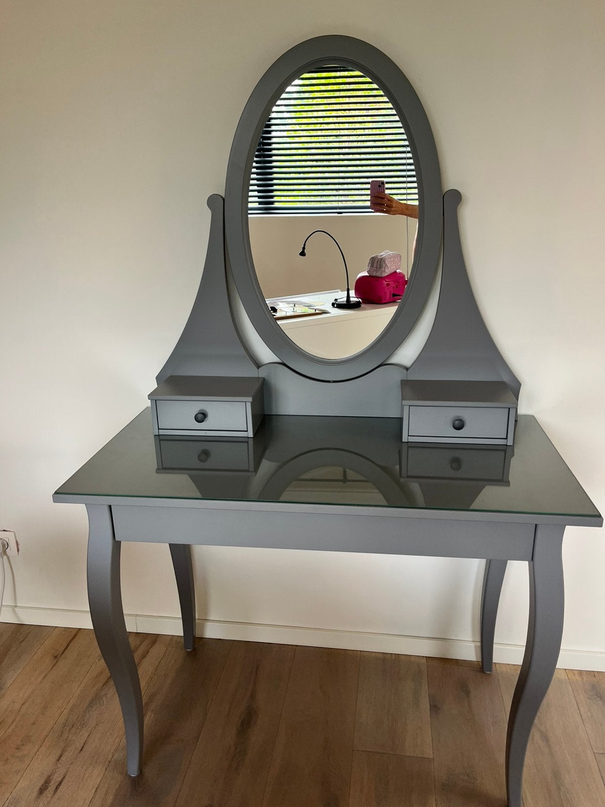 Hemnes make-up tafel/ toilettafel, Huis en Inrichting, Ophalen, Zo goed als nieuw