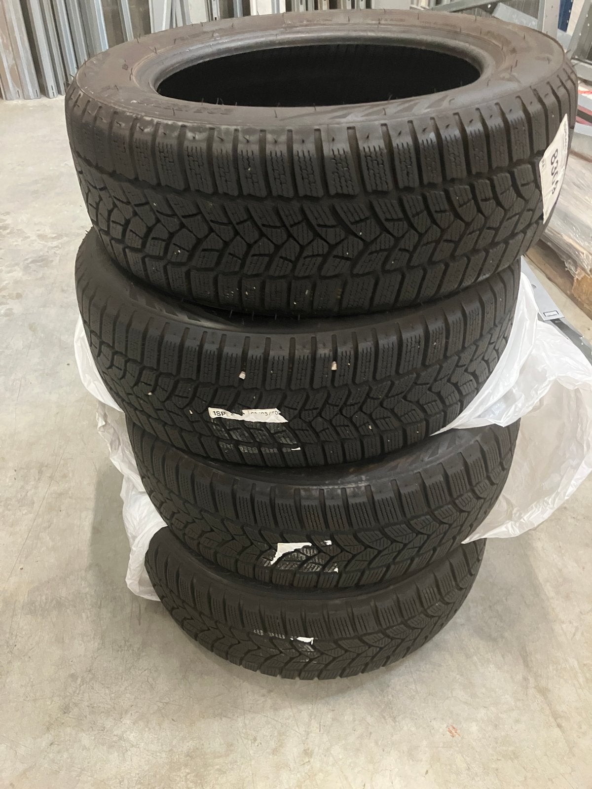 Winterbanden Firestone 205/55R16, Autos : Pièces & Accessoires, Pneus & Jantes, Neuf, Pneus hiver, 16 pouces, Véhicule de tourisme