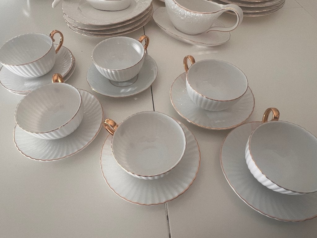 Tasses avec soucoupes en porcelaine fine, Ophalen, Zo goed als nieuw, Overige stijlen, Kop(pen) en/of Schotel(s)