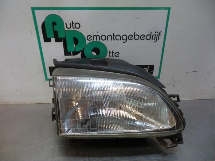 Phare droit d'un Seat Arosa (Arosa 97-), Autos : Pièces & Accessoires, Éclairage, Seat, Utilisé, 3 mois de garantie, Enlèvement ou Envoi