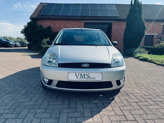 Ford Fiesta 1.4 Essence * Garantie * Airco *, 144 g/km, Argent ou Gris, Entreprise, Garantie prolongée