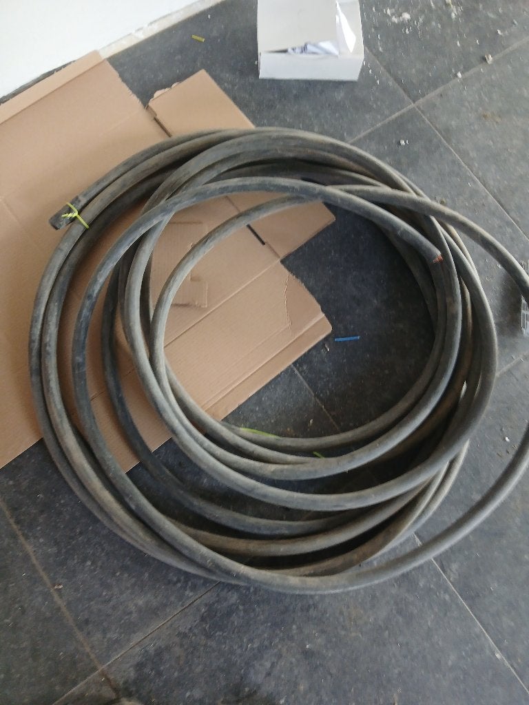 Bouw, Enlèvement, Neuf