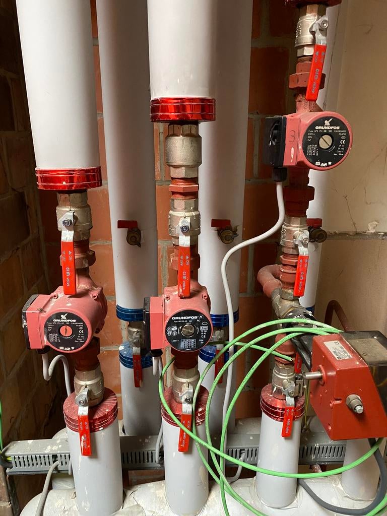 Circulatiepomp grundfos, Doe-het-zelf en Bouw, Verwarming en Radiatoren, Ophalen of Verzenden