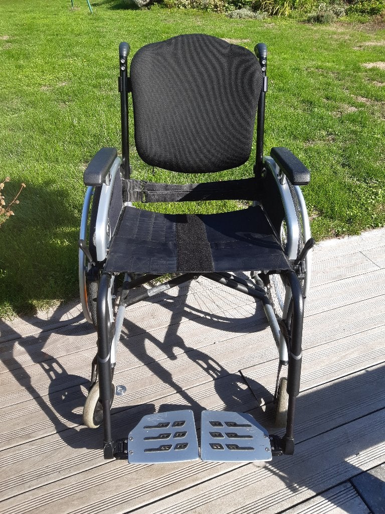 matériel MPR : chaise manuelle + coussin anti-escarre gel, Divers, Enlèvement, Utilisé
