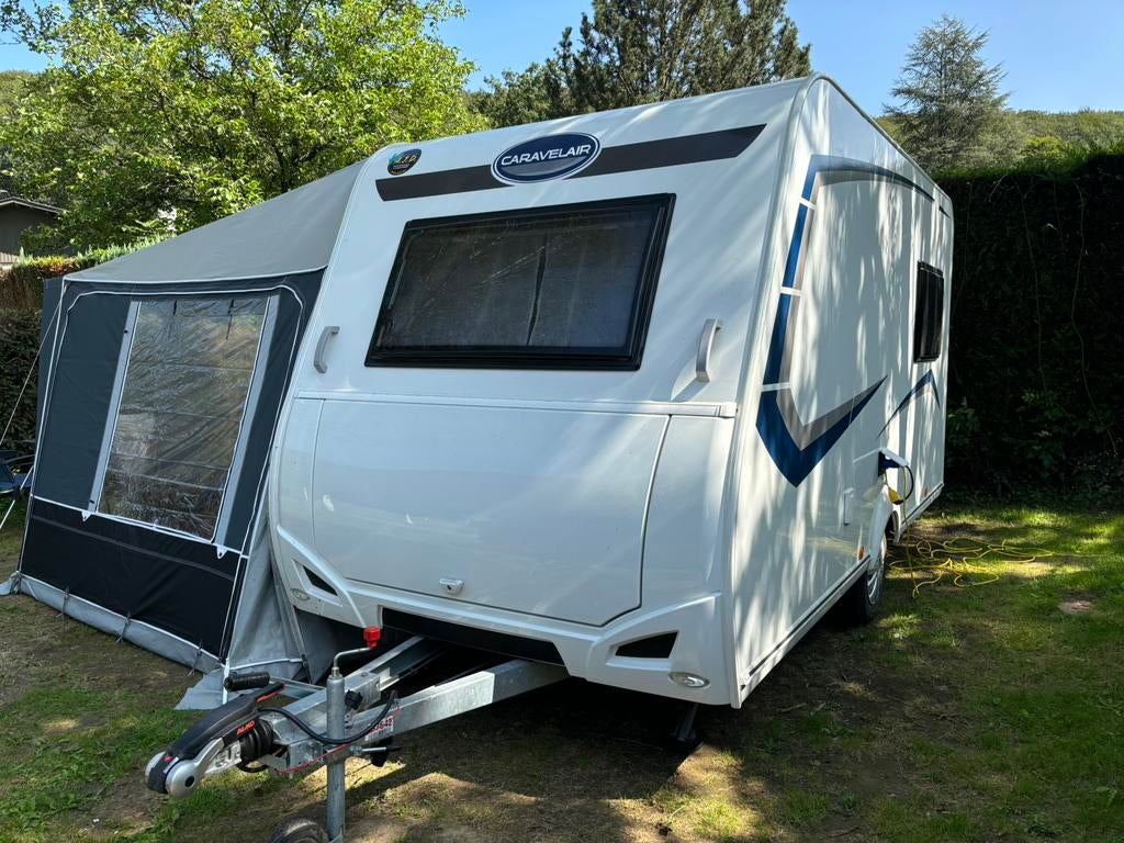 Caravane caravelaire 390 avec auvent et controle tech ️, Caravanes & Camping, Caravanes, Particulier, Caravelair, Douche, Enlèvement