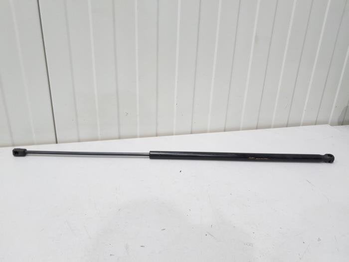Amortisseur capot moteur droit d'un Audi A3, -, 3 mois de garantie, Audi, Utilisé