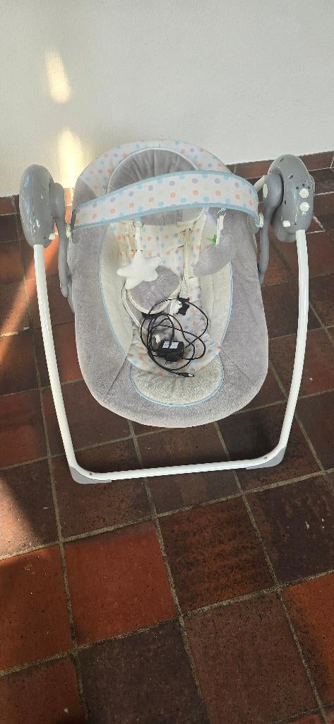 Babyswing, Kinderen en Baby's, Gebruikt, Schommelstoel, Met gordel(s) of riempje(s), Ophalen