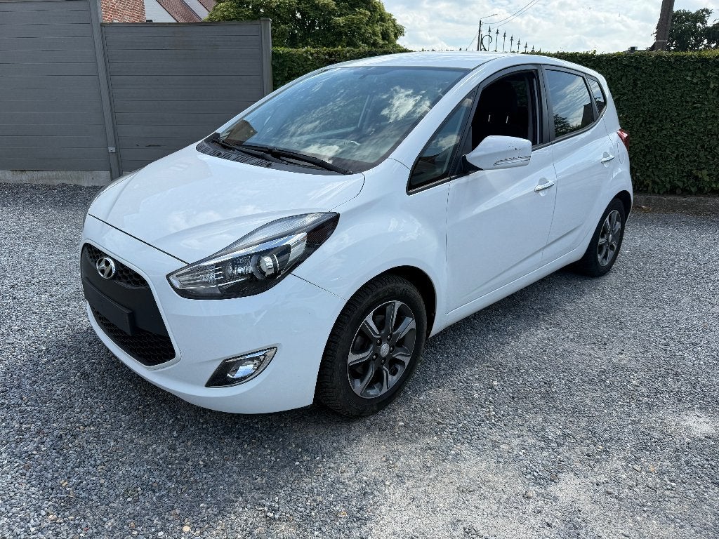 Hyundai IX 20 1.6I AUTOMAAT, Auto's, 4 cilinders, Wit, IX20, Parkeersensor