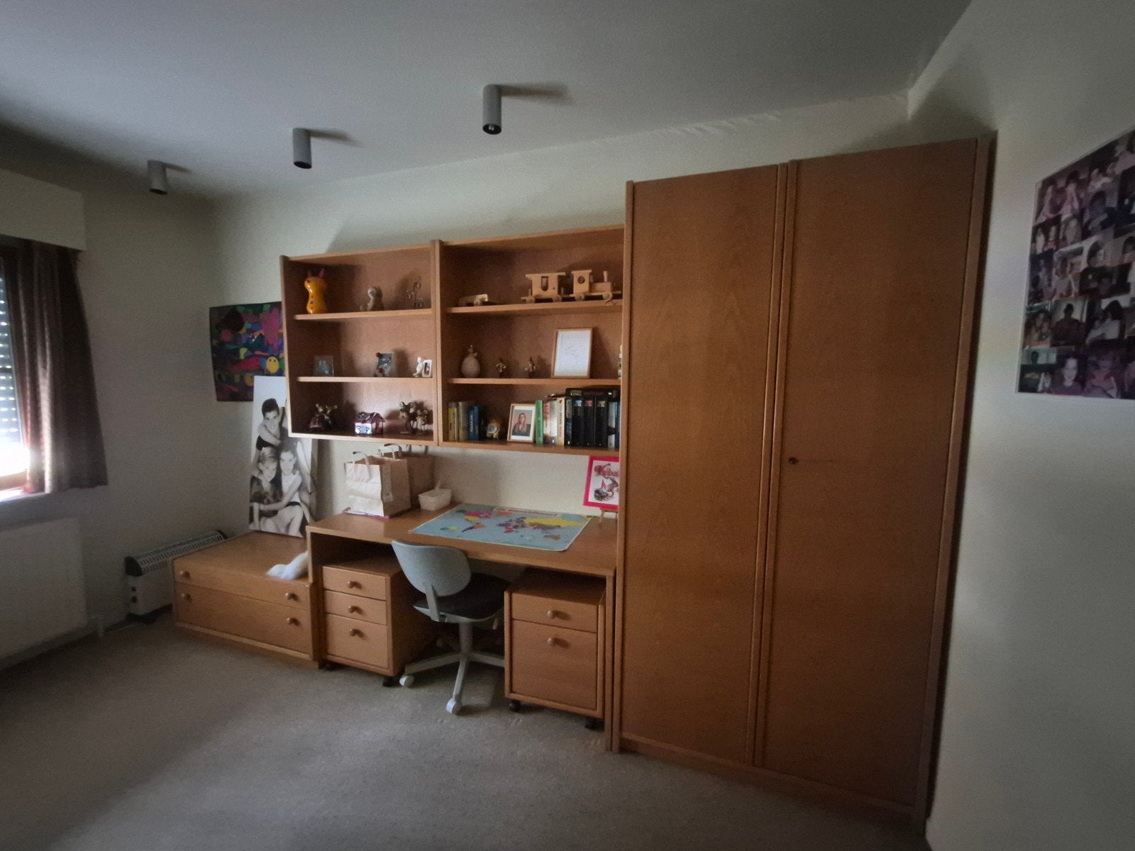 slaapkamer eik fineer met enkel bed, Huis en Inrichting, Ophalen