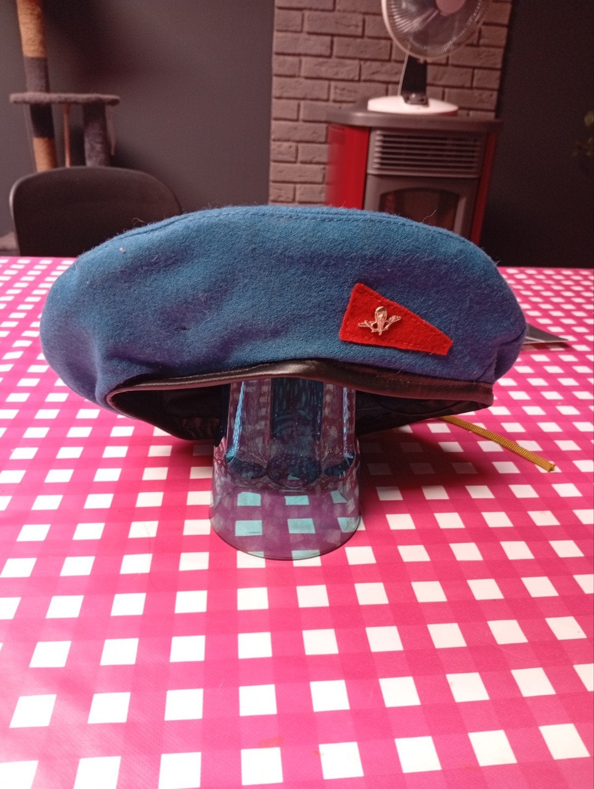 Béret parachutiste URSS, Collections