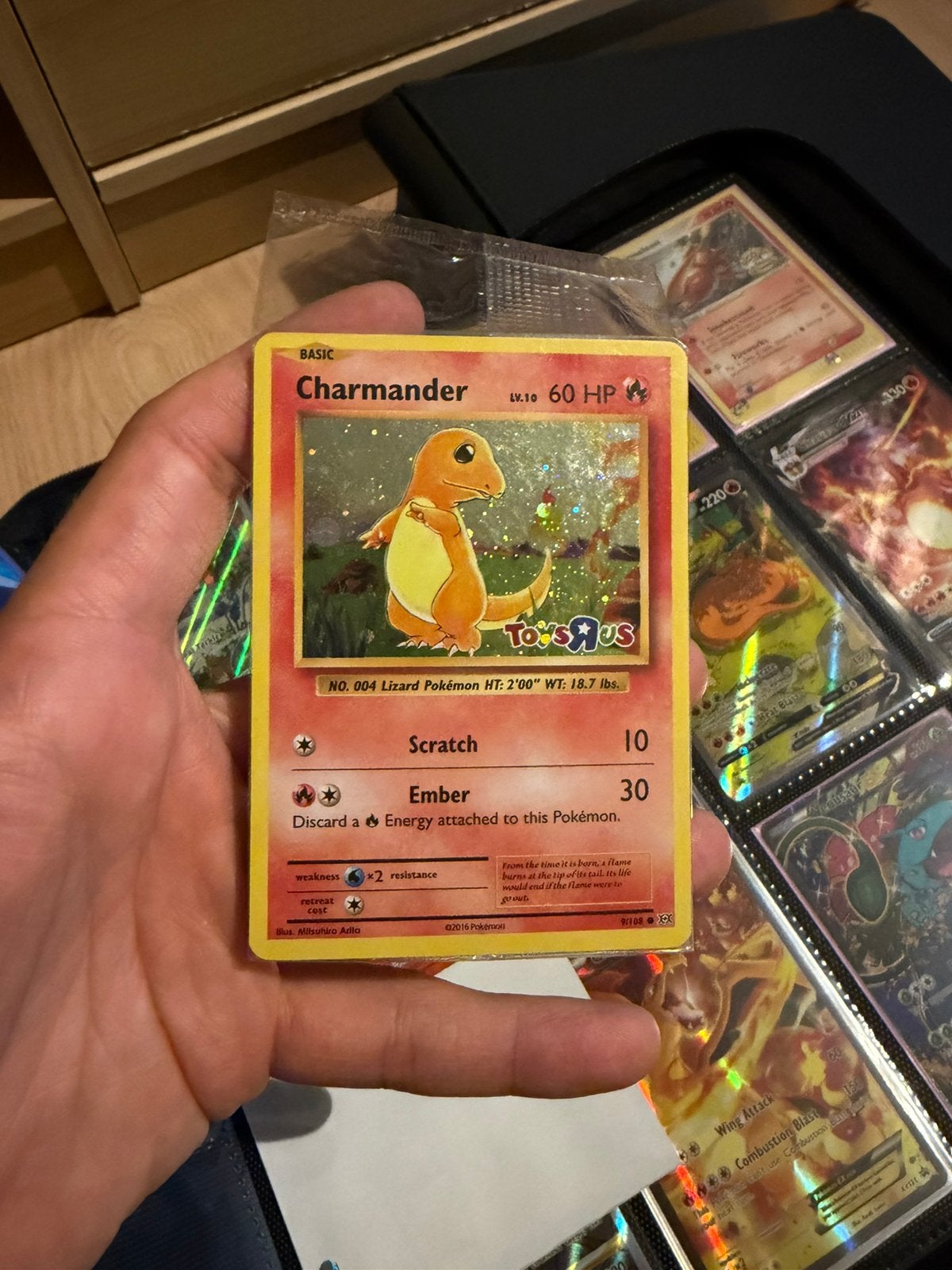 Charmander ToysRUs promo sealed, Ophalen of Verzenden, Zo goed als nieuw