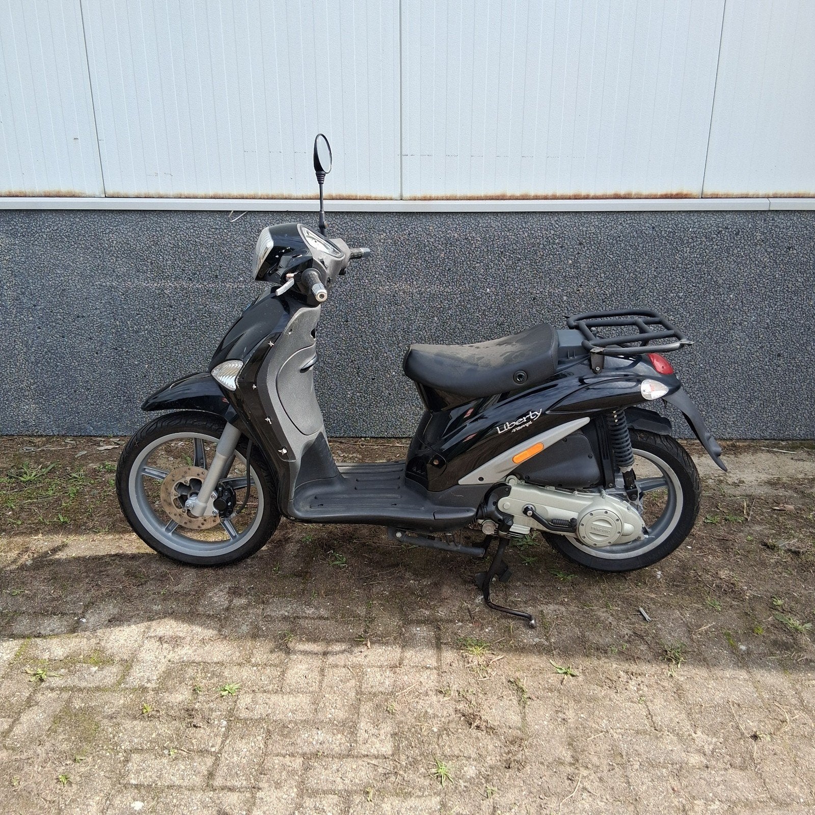 liberty piaggio, Enlèvement, Piaggio