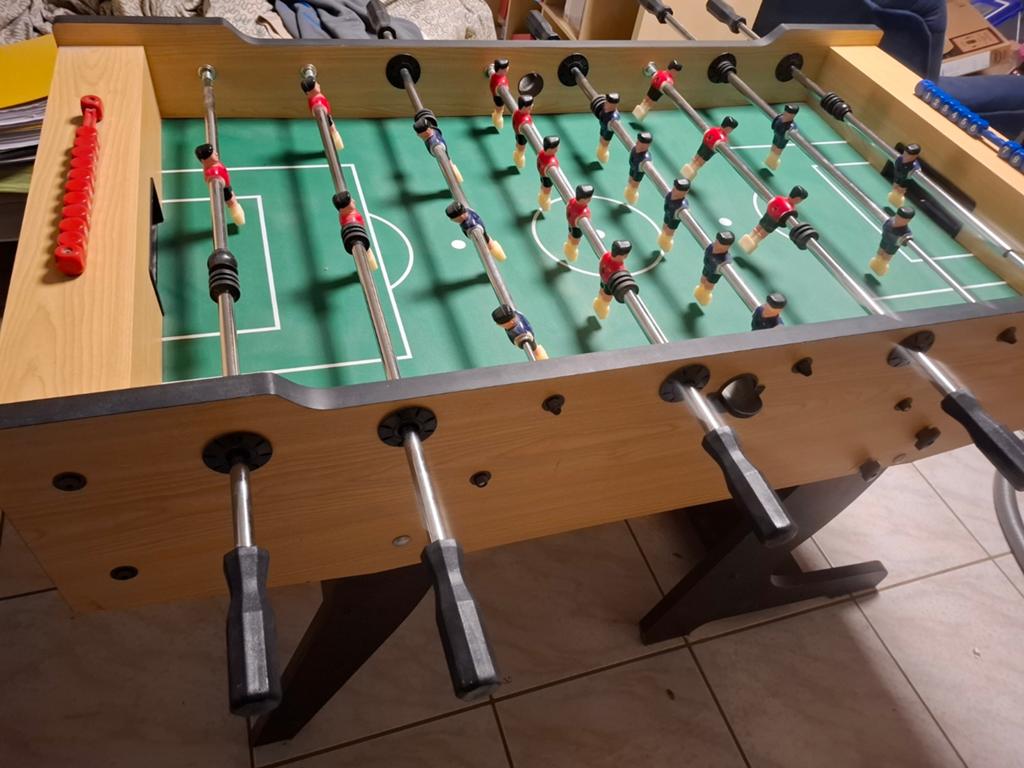 Voetbaltafel voor kinderen, Enlèvement