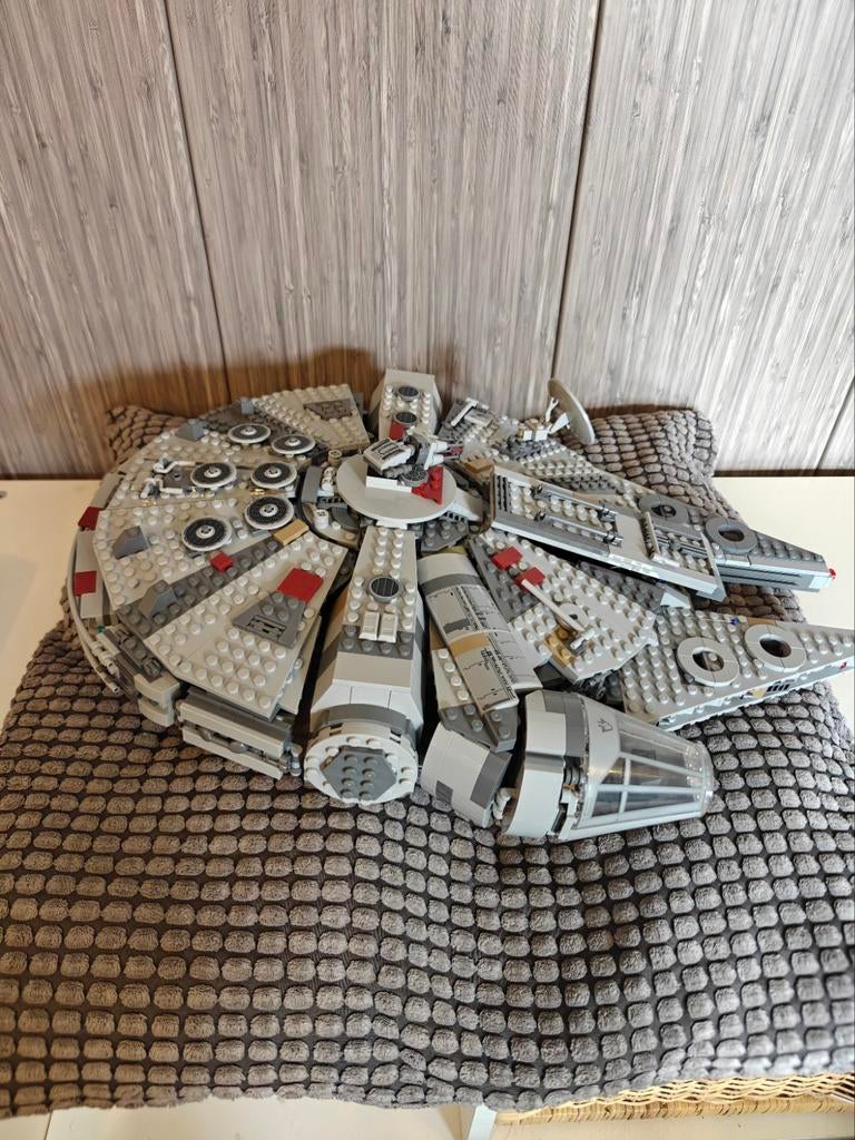 LEGO Star Wars 75257 Millennium Falcon, Ophalen