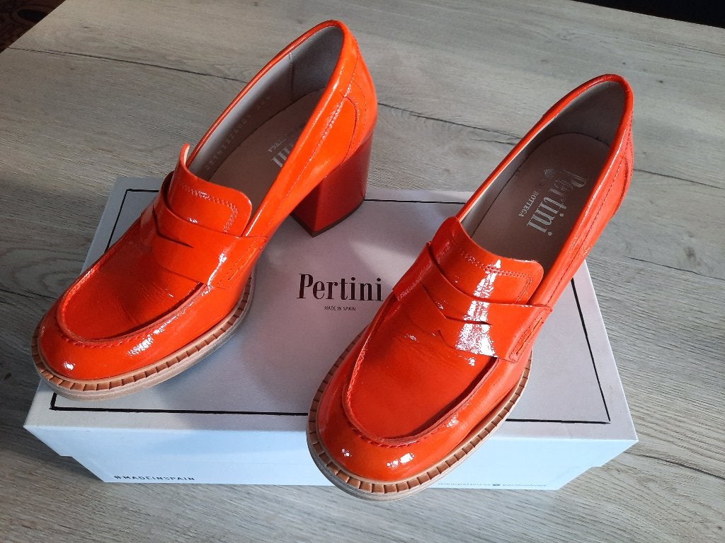 Schoenen Pertini made in Spain maat 38,5, Ophalen, Nieuw