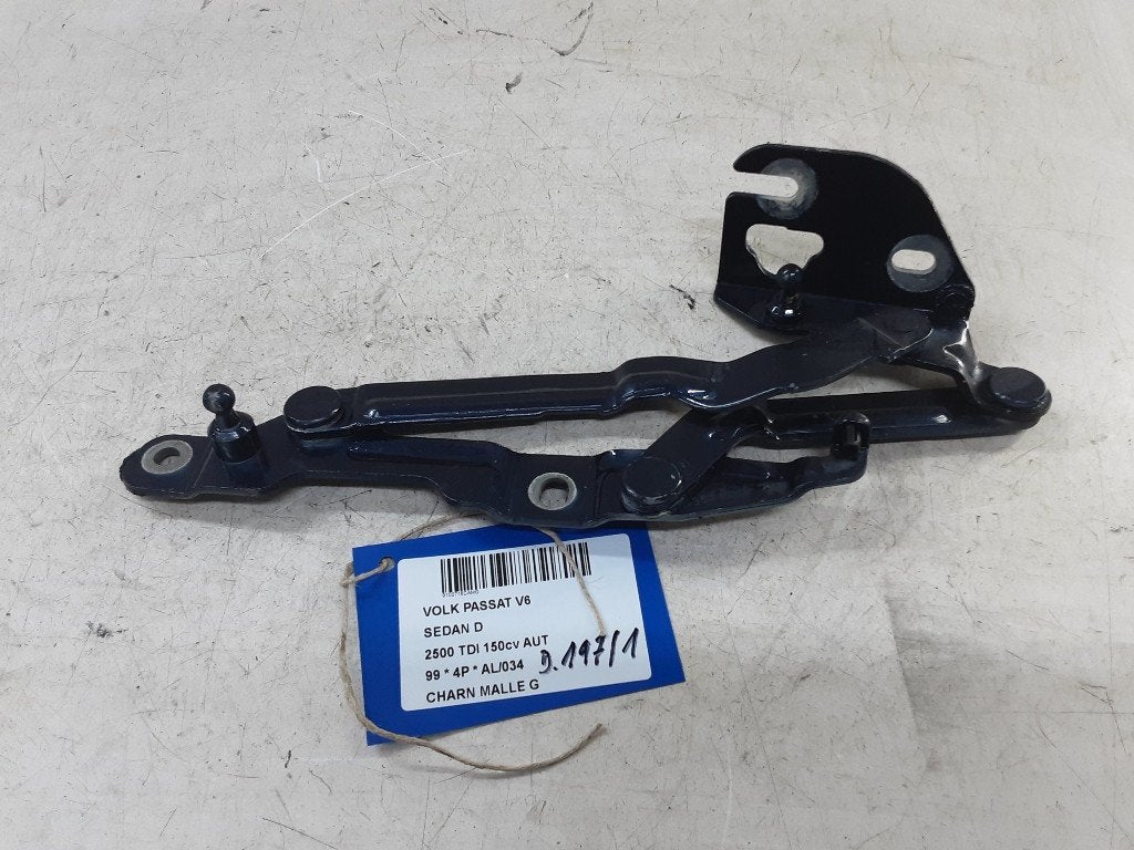 COFFRE COUVERCLE CHARNIERE GAUCHE Volkswagen Passat (3B2), Volkswagen, Mevr. I. Hauben, Utilisé, Rue de l'Espoir 34 34
4030  GRIVEGNÉE, BE