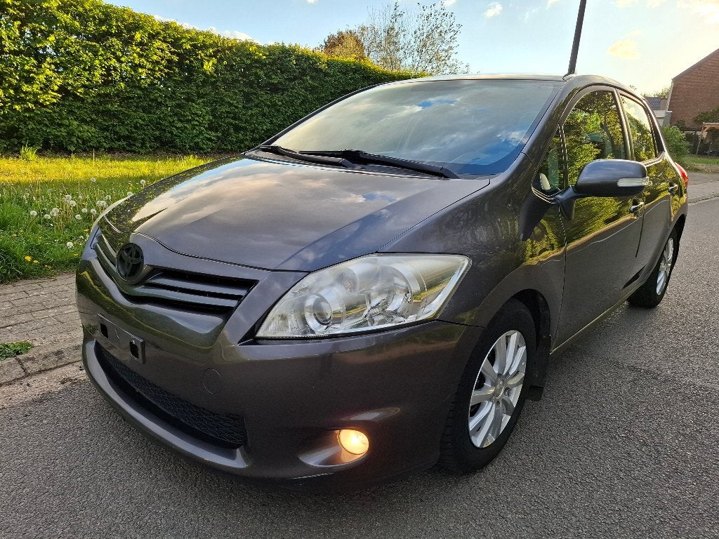 Toyota Auris 1.4 D-4D 90 CH GPS Climat 5 Portes 2012, Boîte manuelle, Entretenue par le concessionnaire, 5 portes, Particulier