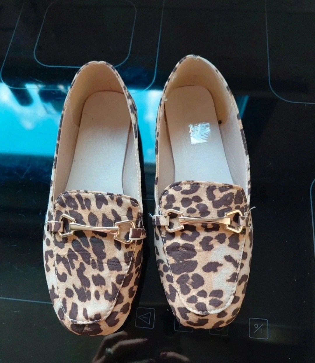 loafers instappers muiltjes panter luipaard, Kleding | Dames, Bruin, Instappers, Ophalen of Verzenden, Zo goed als nieuw