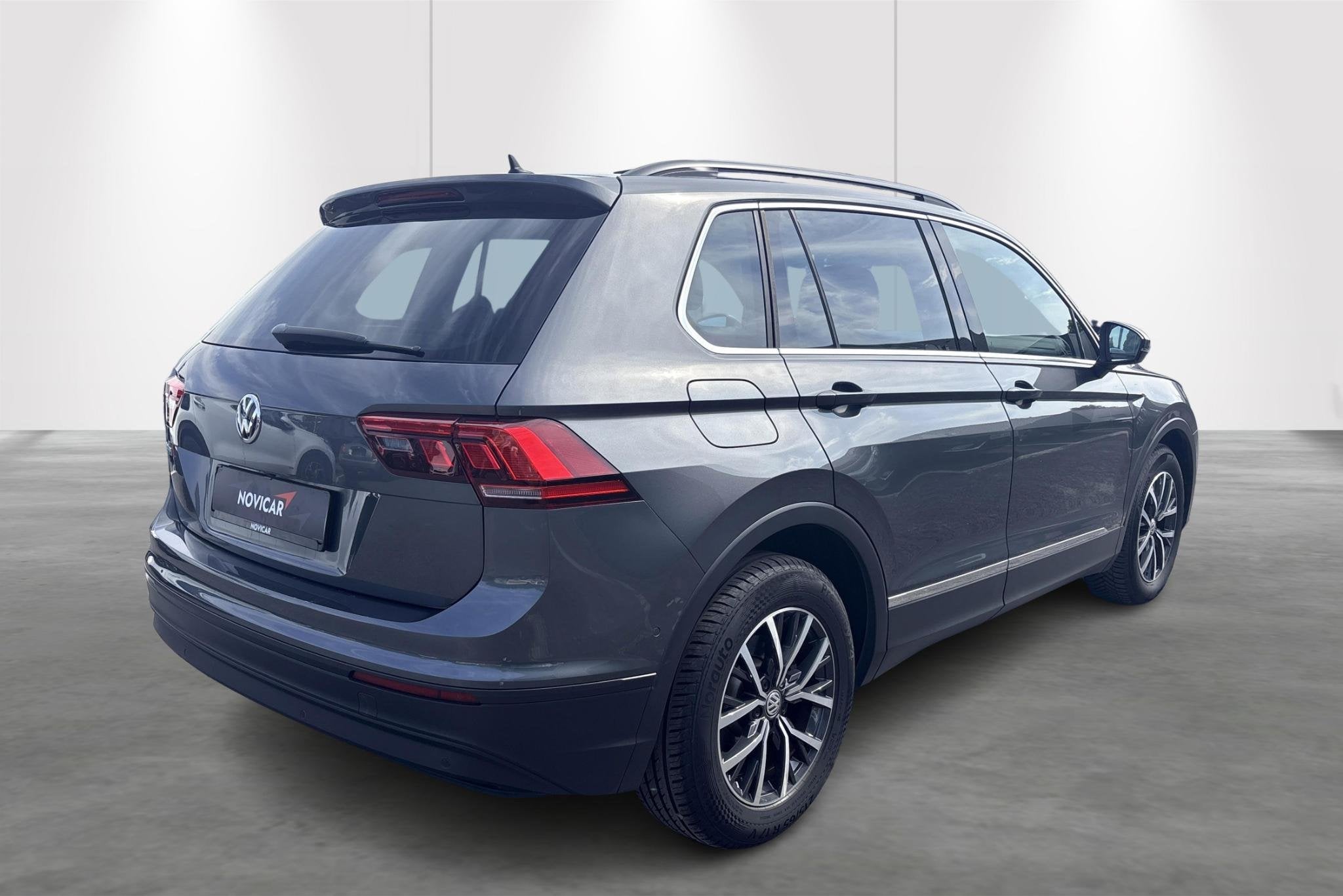 Volkswagen Tiguan 1.4I Comfortline + GPS - CAMERA - SENSOREN, Auto's, Volkswagen, Voorwielaandrijving, Gebruikt, 4 cilinders, 1600 kg