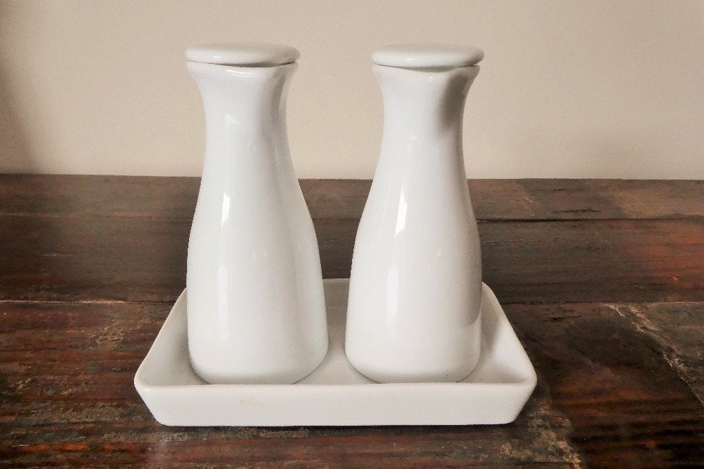 Ensemble huile et vinaigre céramique Blanc H. 12 cm. NEUF, Huis en Inrichting, Keuken | Servies, Ophalen, Nieuw, Keramiek, Kom(men)