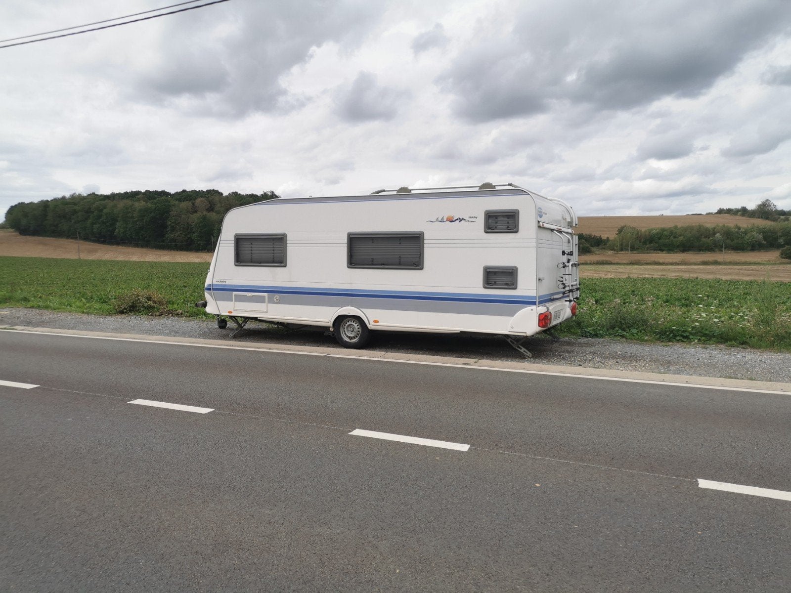 caravane hobby 560, Caravanes & Camping, Hobby, Jusqu'à 6, 5 à 6 mètres, Poêle