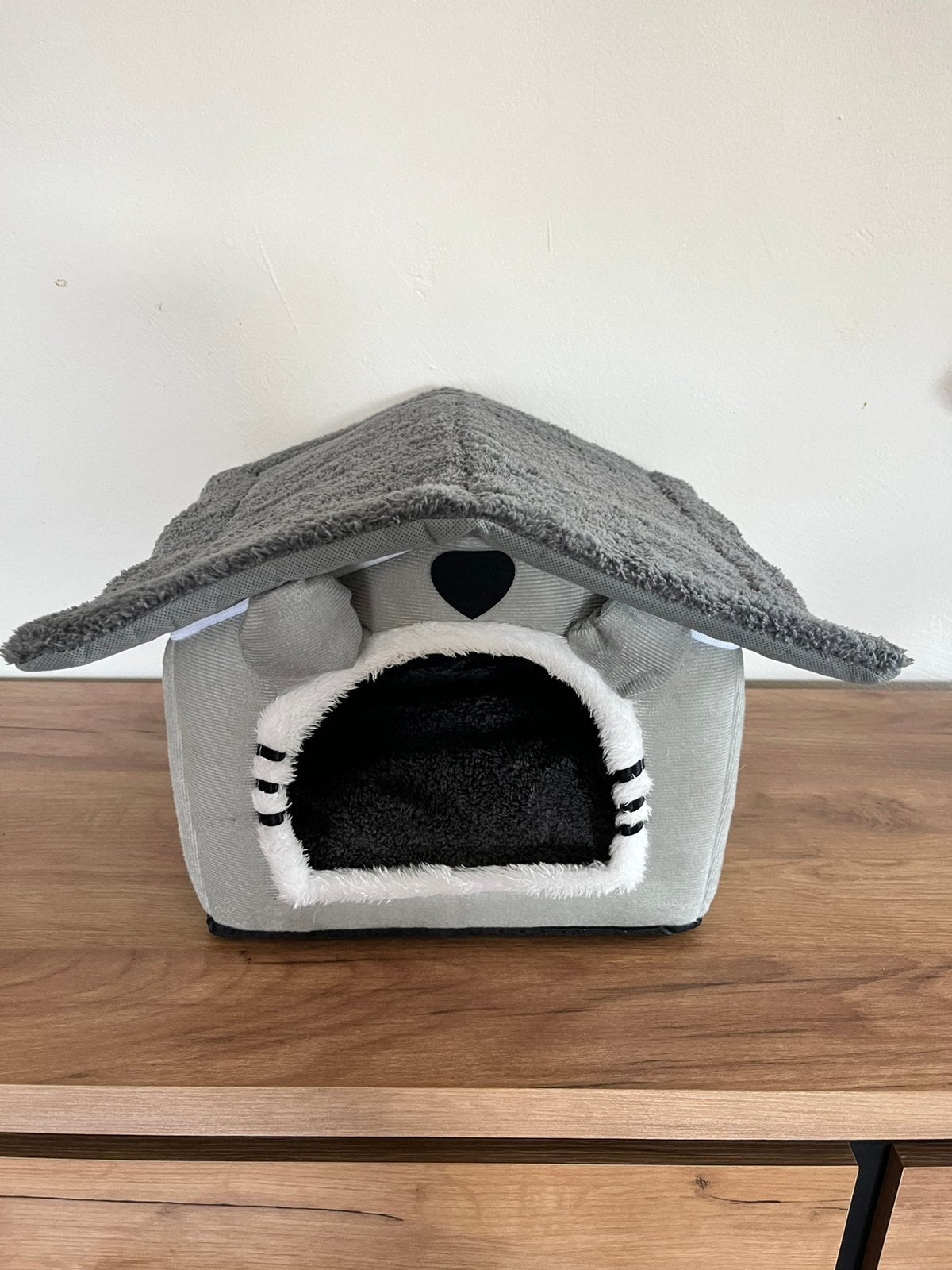Honden of poezen huisje, Dieren en Toebehoren, Hondenmanden, Ophalen, Zo goed als nieuw