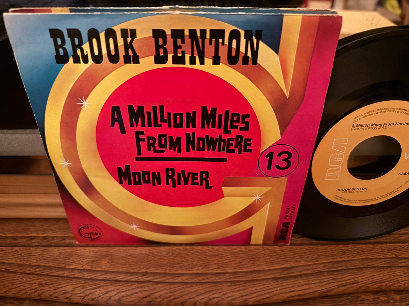 À des millions de kilomètres de nulle part - Moon River, CD & DVD, Pressage original, Enlèvement ou Envoi, 7 inch, Comme neuf