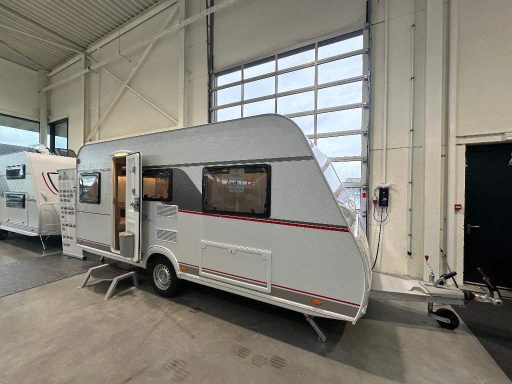 Burstner Premio 460 TL STOCK EN VENTE, Jusqu'à 4, Entreprise, Poêle, Siège standard