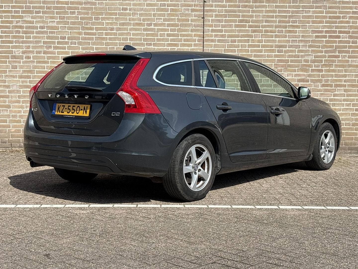 Volvo V60 2.0 D2 Nordic+ | € 5.450,- NETTO! | Automaat | Cli, Auto's, Volvo, Automaat, Zwart, 109 g/km, Navigatiesysteem