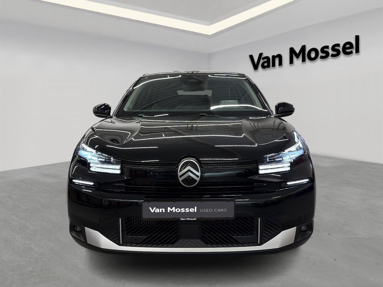 Citroen C4 Hybrid 145 ch Automatic MAX, Auto's, Citroën, Stof, Gebruikt, https://public.car-pass.be/vhr/f1bcd321-397d-477c-8c12-21e8e341ab4e