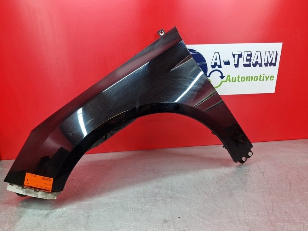 SPATBORD LINKS VOOR Focus 3 Wagon (|2171304|PBM51A16009AG|), Gebruikt, Voor, Ford, Spatbord