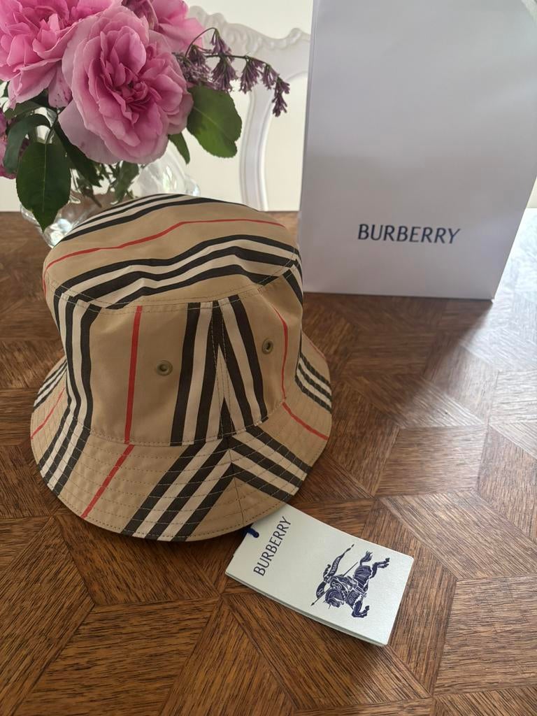 Bob burberry encire sous étiquette, Vêtements | Hommes, Chapeaux & Casquettes, Comme neuf, Enlèvement ou Envoi