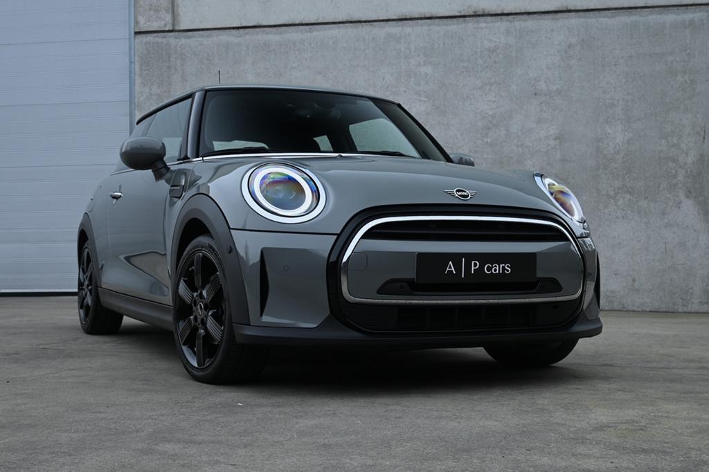 MINI One Leder | Camera | LED | Pano | Carplay | Facelift, Auto's, Mini, Voorwielaandrijving, Leder, Particulier, 3 cilinders
