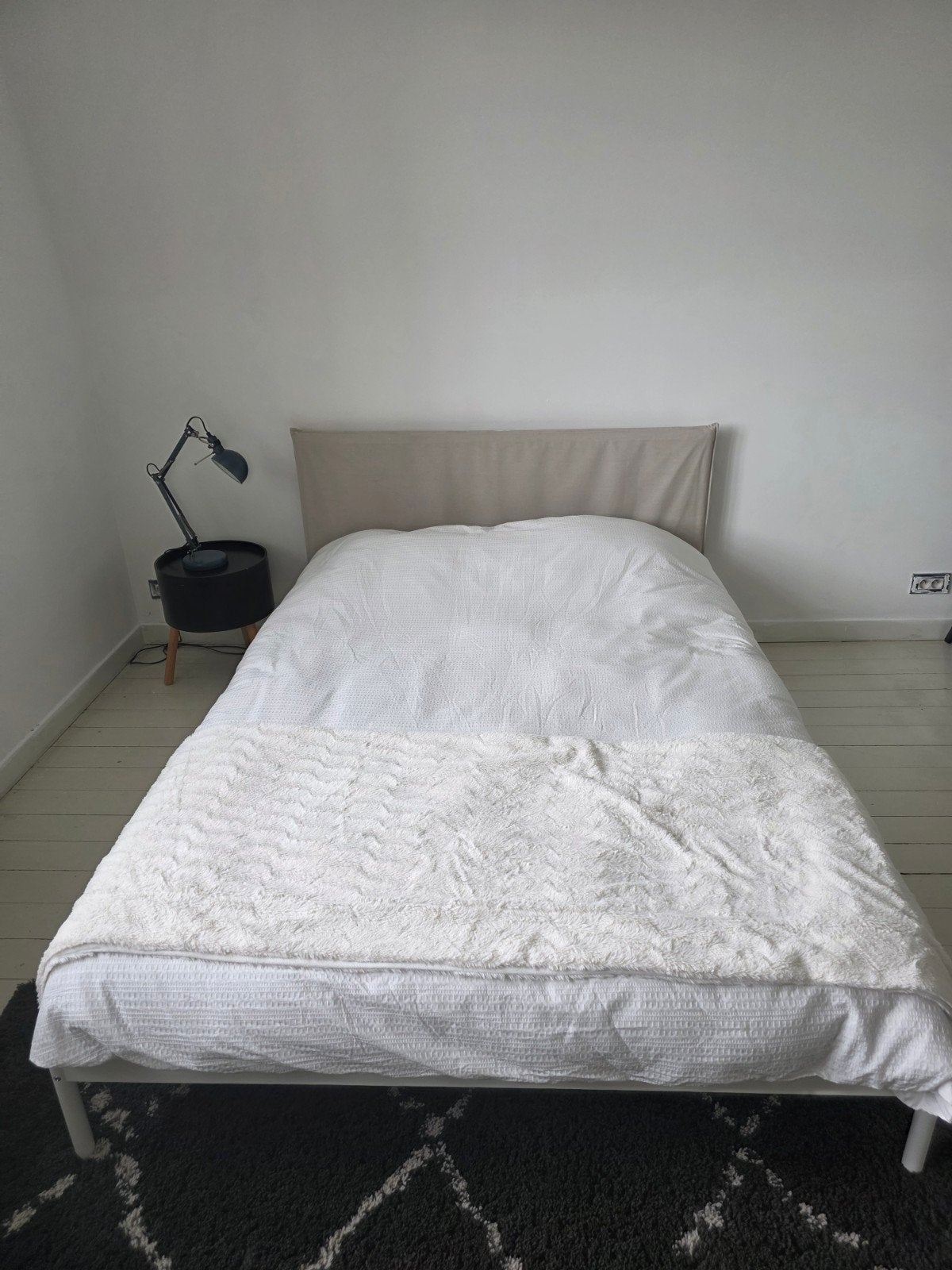 ikea bed met matelas 140 cm, Ophalen, Tweepersoons, 140 cm, Zo goed als nieuw