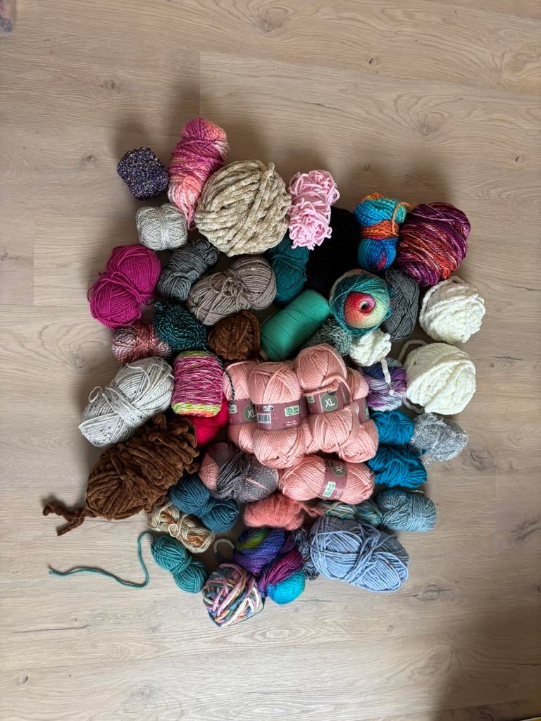 Grote bundel met wol, Hobby en Vrije tijd, Ophalen of Verzenden, Gebruikt