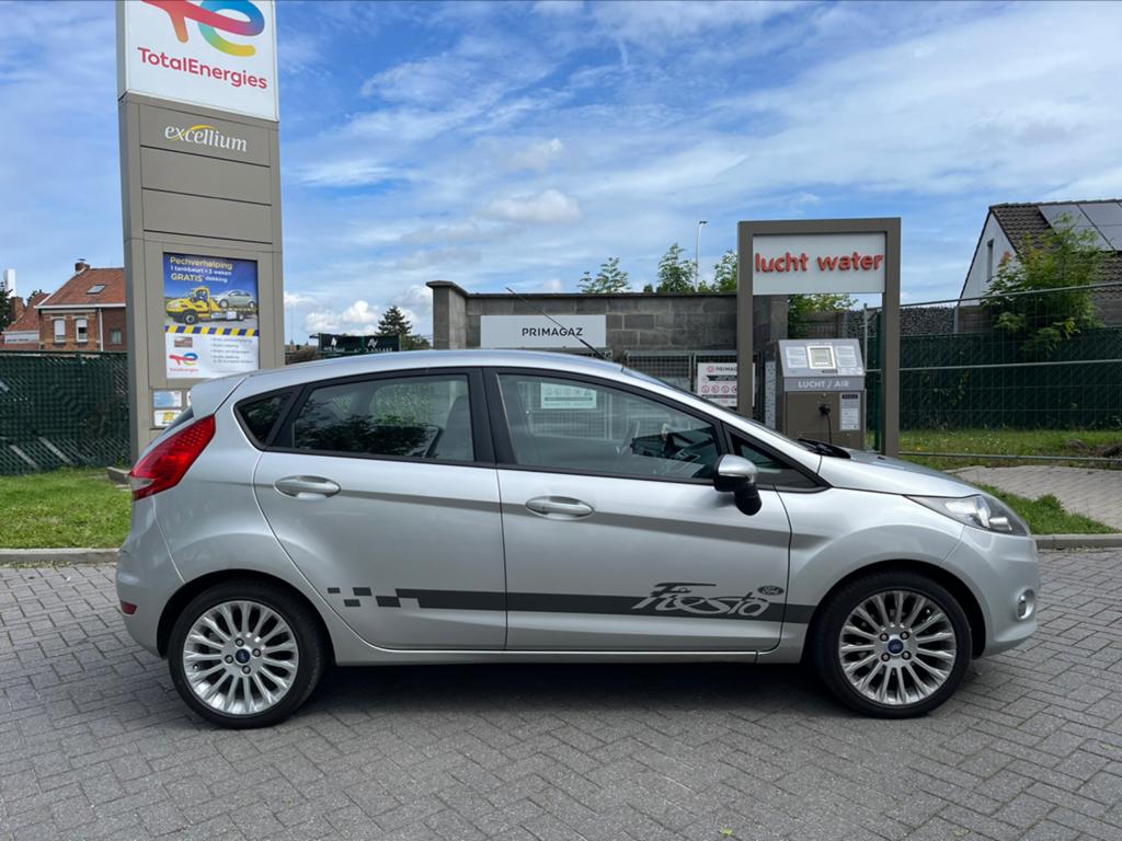 Ford Fiesta 1.2 i 2012/245000 km, Autos, Ford, Euro 5, Achat, Entreprise, Boîte manuelle