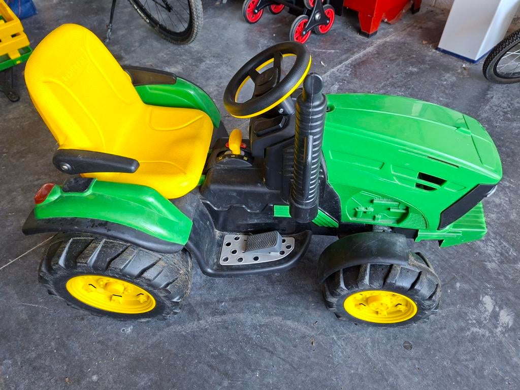 Tracteur électrique John Deere, Enlèvement