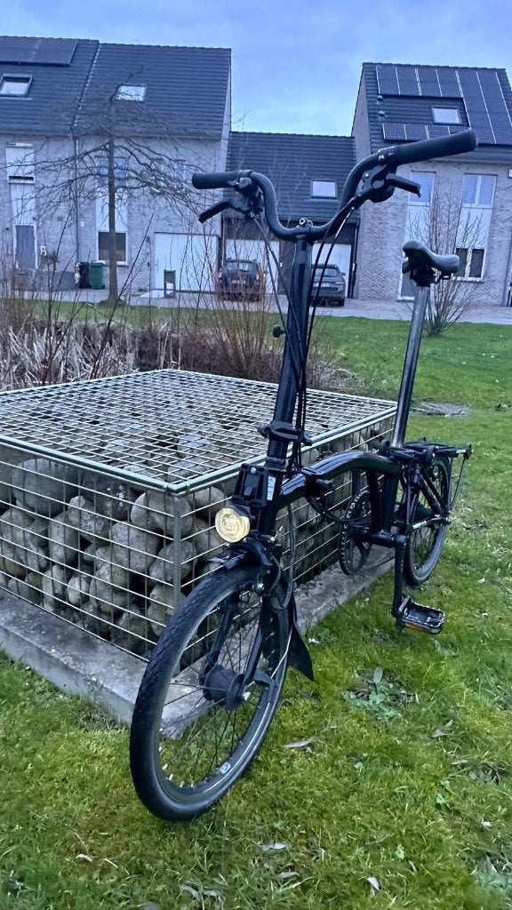 Brompton full black édition H6RN 6 vitesses dynamos, Vitesses, Frein sur jante, Brompton, Comme neuf