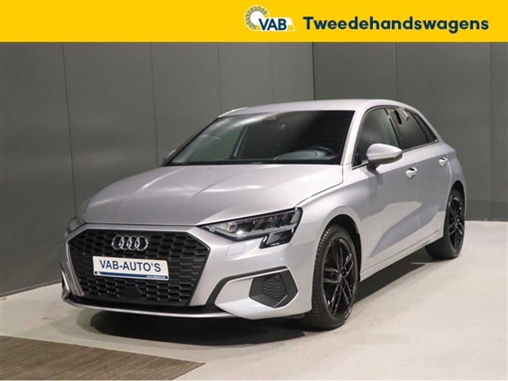 Audi A3   SPORTBACK 30 TFSI S-TRONIC MHEV, Auto's, Zwart, Bedrijf, 5 deurs, Zilver of Grijs