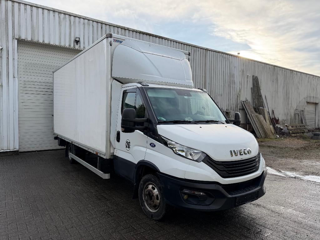 Iveco Daily 50C35HA8 V — Coffre à meuble avec hayon, Euro 6, Entreprise, Noir, 2 portes