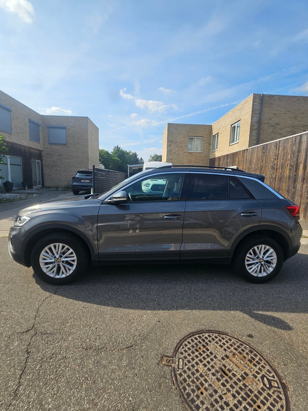 Volkswagen T Roc bj 2022 met 12 maanden garantie, Auto's, Voorwielaandrijving, 118 g/km, Stof, https://public.car-pass.be/vhr/2720ea49-46fb-48d3-9045-295aac2c26b5