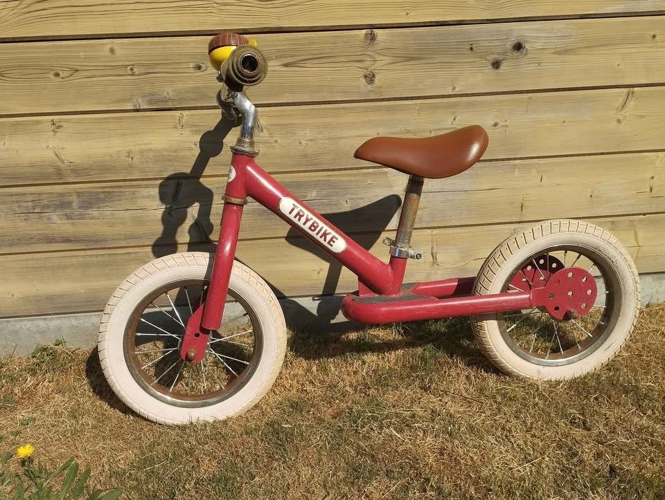 Trybike loopfiets rood peuters en kleuter, Fietsen en Brommers, Ophalen, Gebruikt, Minder dan 16 inch, Trybike