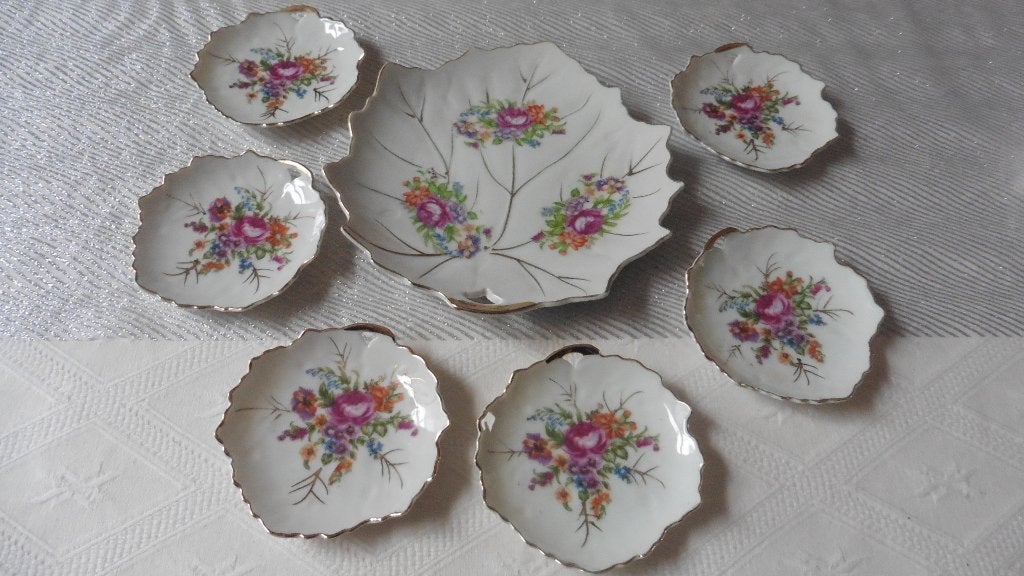 Porseleinen chocoladesetje, vorm: blaadjes, bloemen, Ophalen