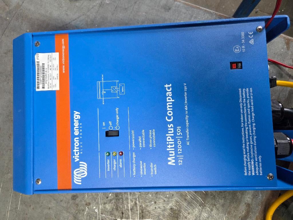 Victron energy Blue power Multi plus 12/1200 watt omvormer, Ophalen, Zo goed als nieuw