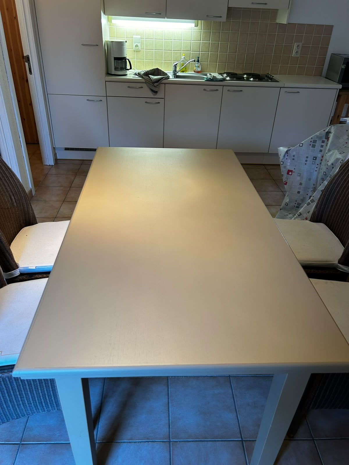 Houten eettafel met 4 stoelen, Enlèvement, Utilisé