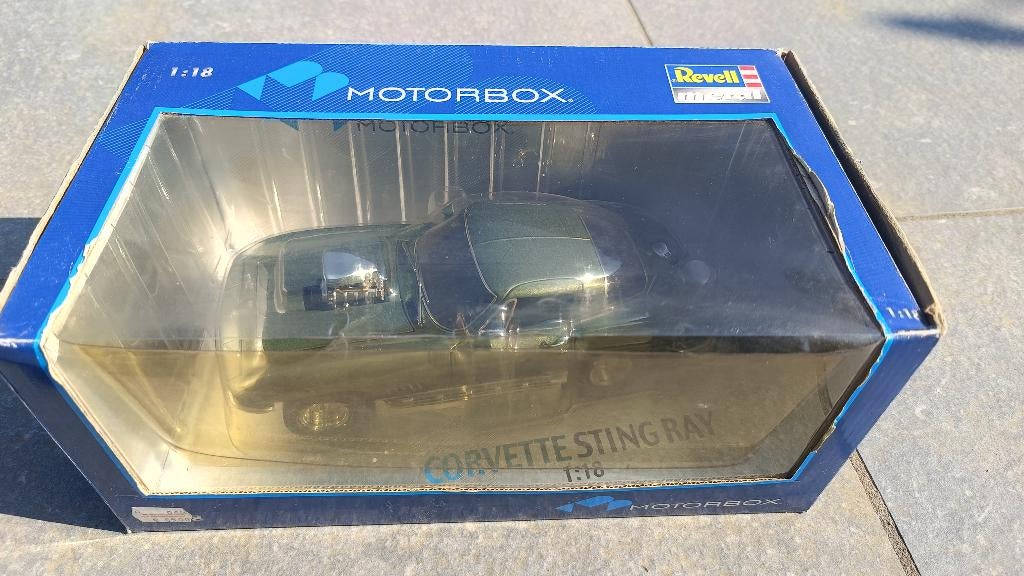 1:18 Corvette Sting Ray Revell Motorbox 28908, Enlèvement, Neuf, Voiture, Revell