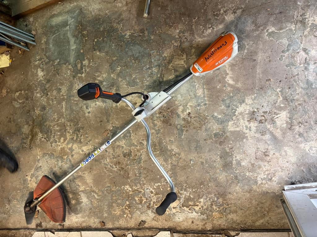 Stihl fsa 130, Ophalen of Verzenden, Zo goed als nieuw, Accu